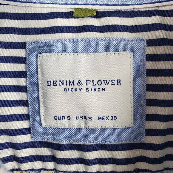 Denim and Flower Floral Button Down Shirt White Blue Size Small - Picture 3 of 6